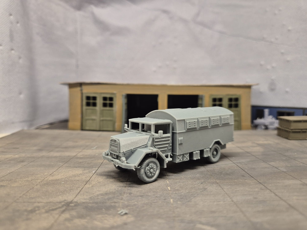 MAN 630 L6 Funkwagen-Koffer Militärisches Funk-, Fernmelde- und Führungsfahrzeug