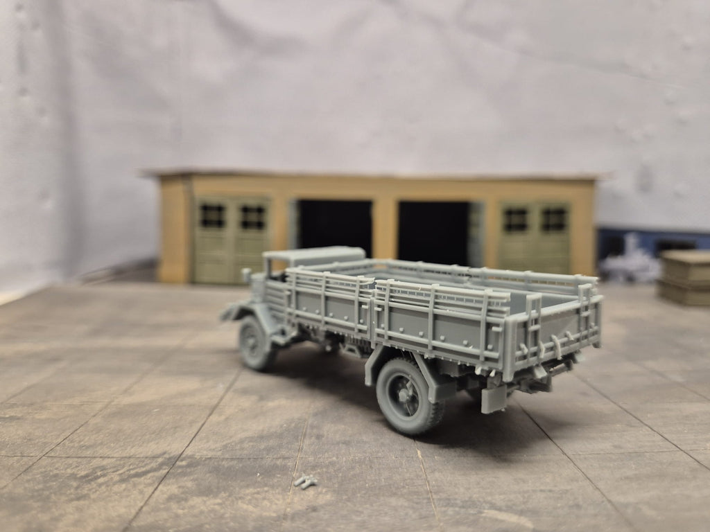 MAN 630 Hochgeländegängiger Transport- und Versorgungs-Lkw Offener Pritschenaufbau