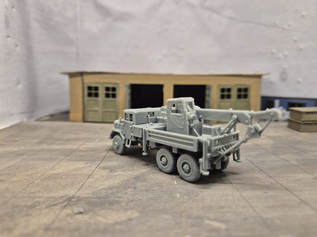 Magirus-Deutz 178 D 15 A Schwerer hochgeländegängiger Kran- und Transportlastkraftwagen