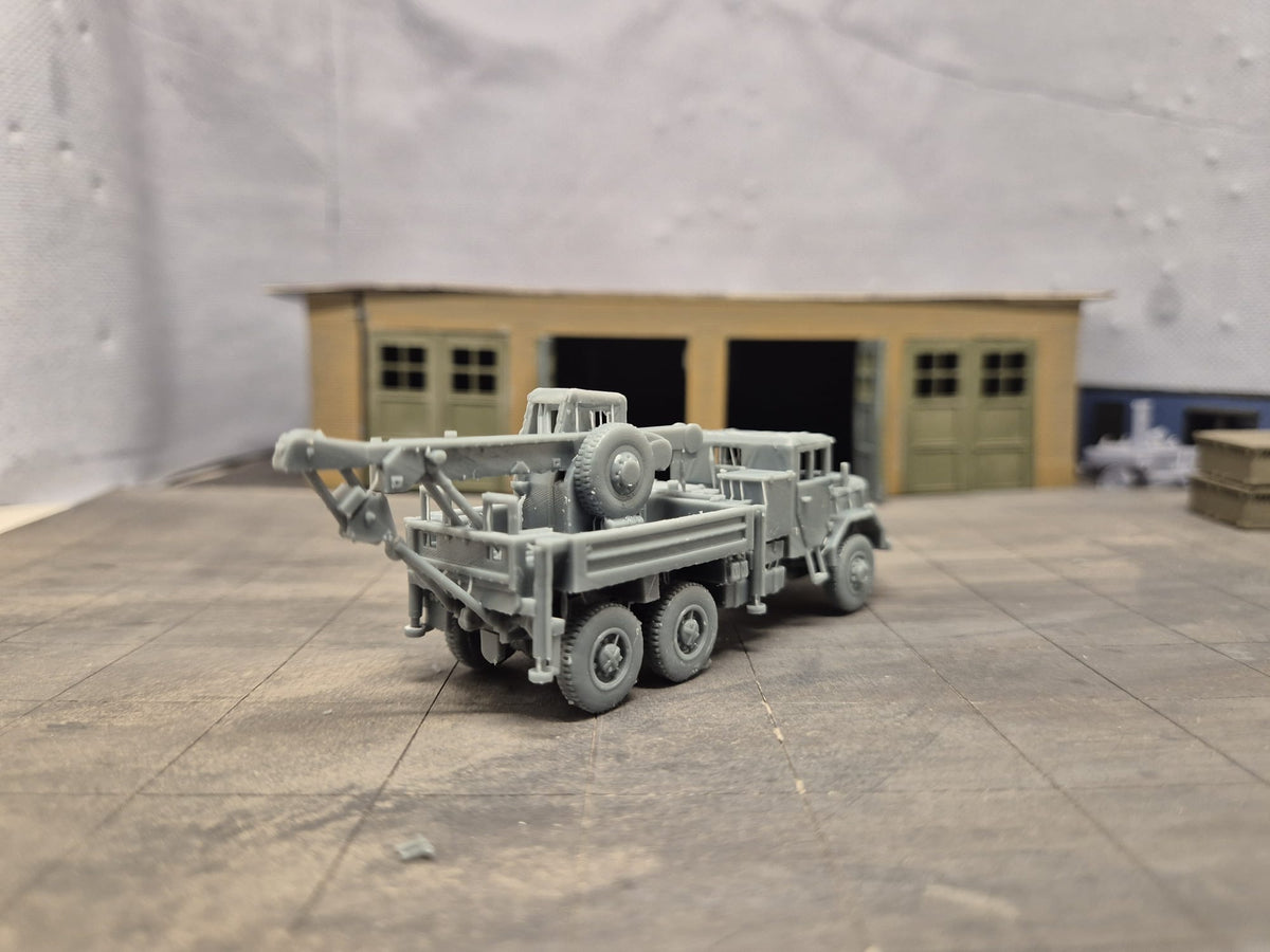 Magirus-Deutz 178 D 15 A Schwerer hochgeländegängiger Kran- und Transportlastkraftwagen