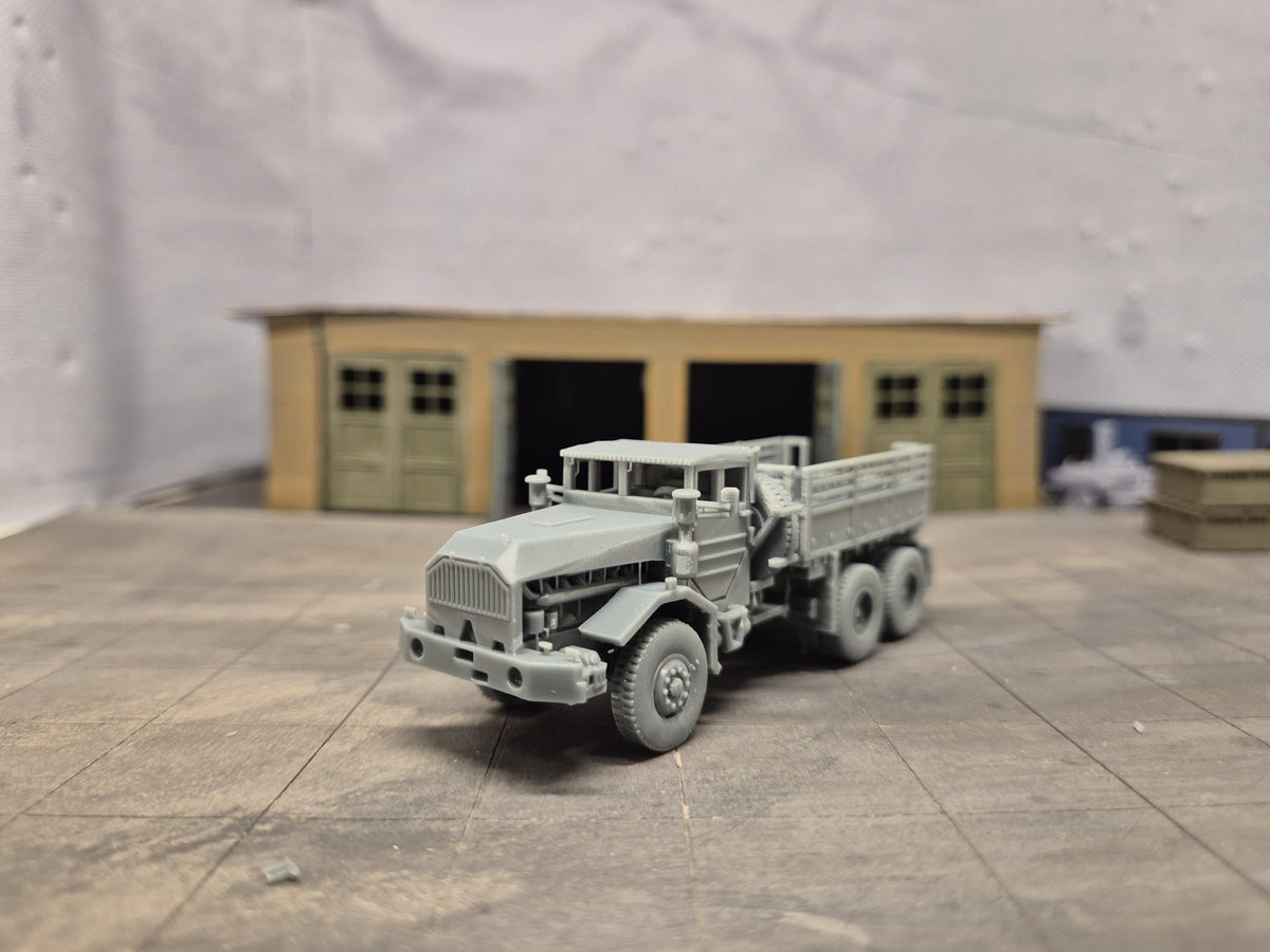 FAUN L 912/45 A 12 t glw Schwerer geländegängiger Zugkraftwagen Kurze offene Pritsche