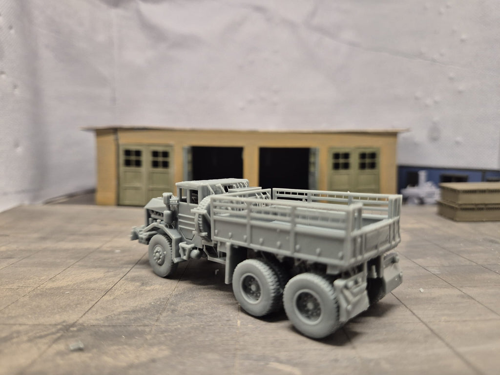 FAUN L 912/45 A 12 t glw Schwerer geländegängiger Zugkraftwagen Kurze offene Pritsche