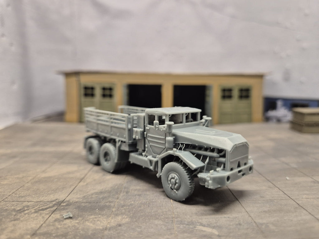 FAUN L 912/45 A 12 t glw Schwerer geländegängiger Zugkraftwagen Kurze offene Pritsche