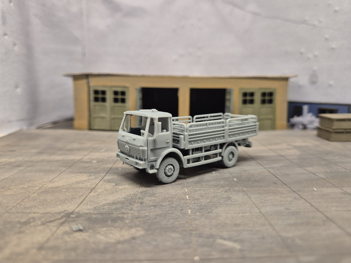 Mercedes-Benz 1017 A 5 t tmil Offener Pritschenaufbau