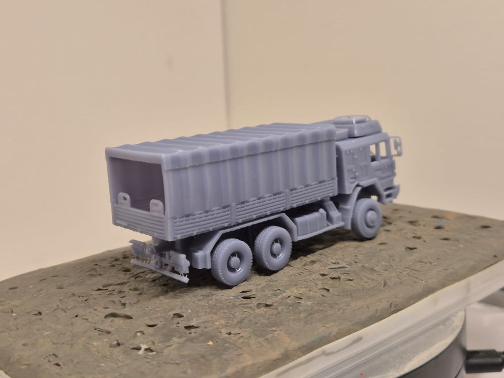 RMMV HX2 6×6 Pritsche mit geschlossenem Planen-Aufbau Typ 02