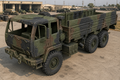 M1085 FMTV Mittlerer militärischer Transportlastwagen Standardkabine mit offener Pritsche
