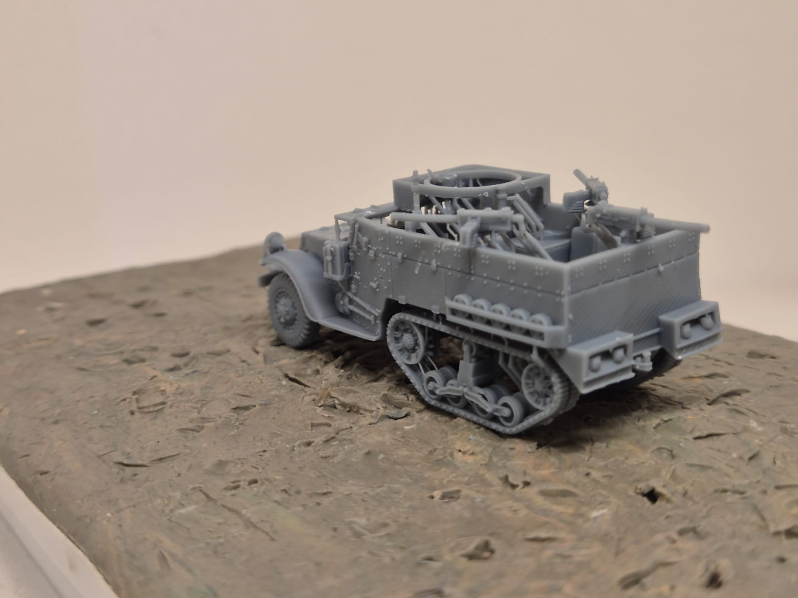 M2A1 Leicht gepanzertes Mehrzweck-Halbkettenfahrzeug