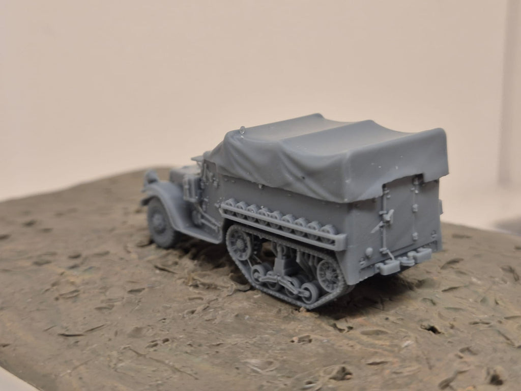 M5 Gepanzerter Halbketten-Mannschaftstransporter Mit aufgezogenem Verdeck