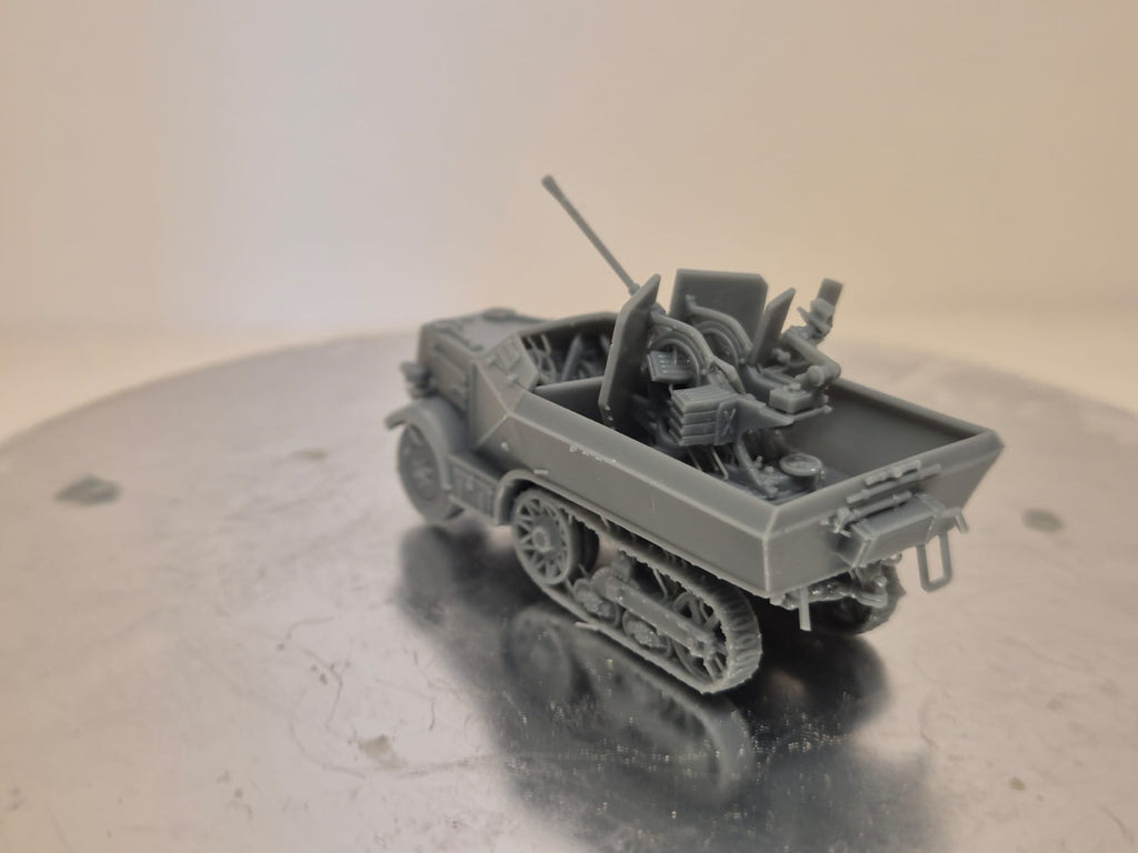 Leichte Selbstfahrlafette für 2-cm-Flak 38 auf Unic P107 U304(f)