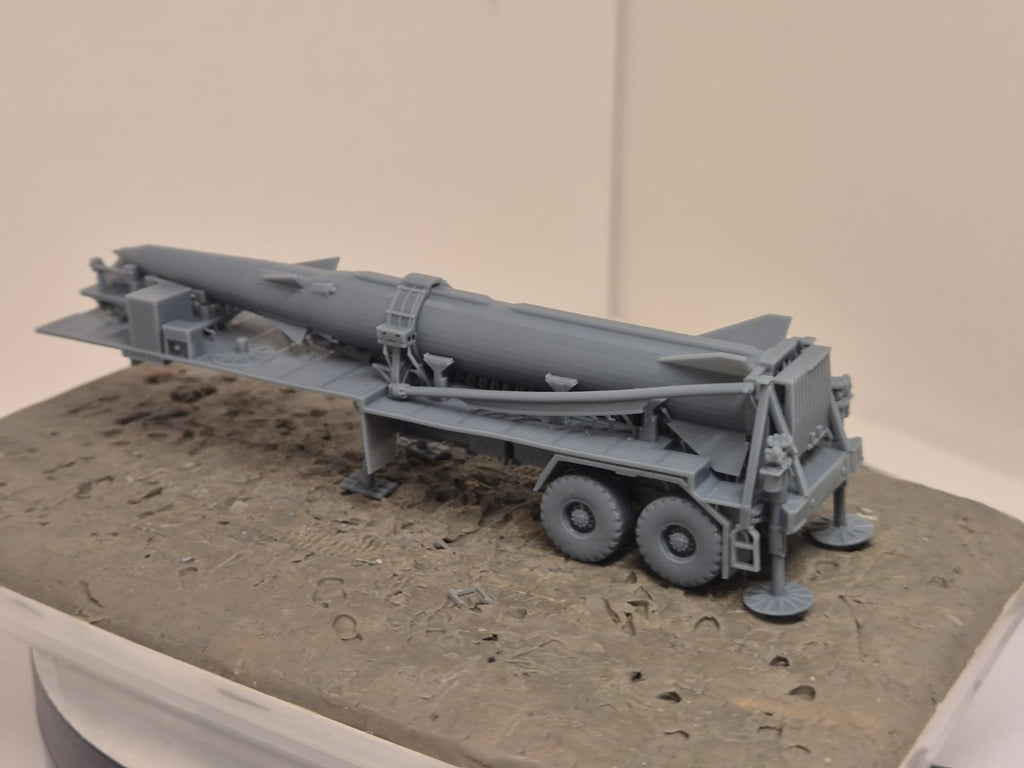 Pershing II auf Transport- und Startanhänger