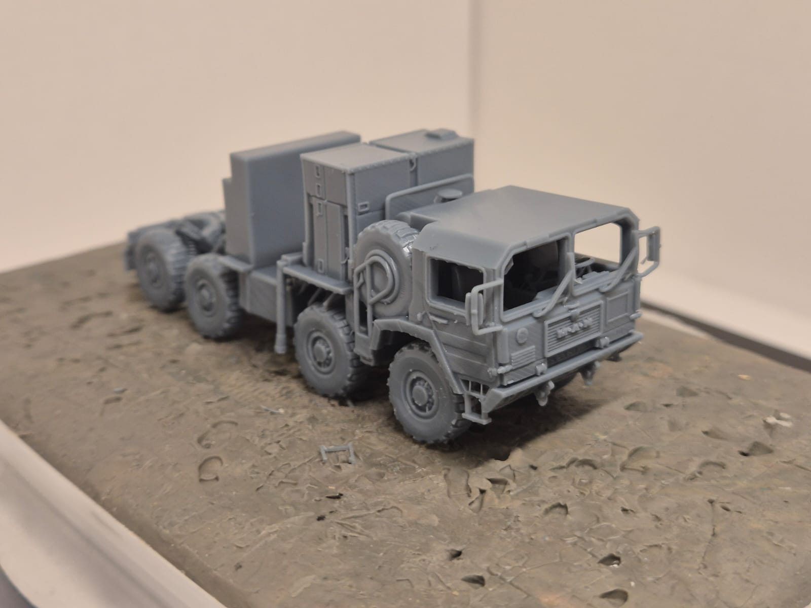 MAN KAT II M1001 Schwere militärische Sattelzugmaschine